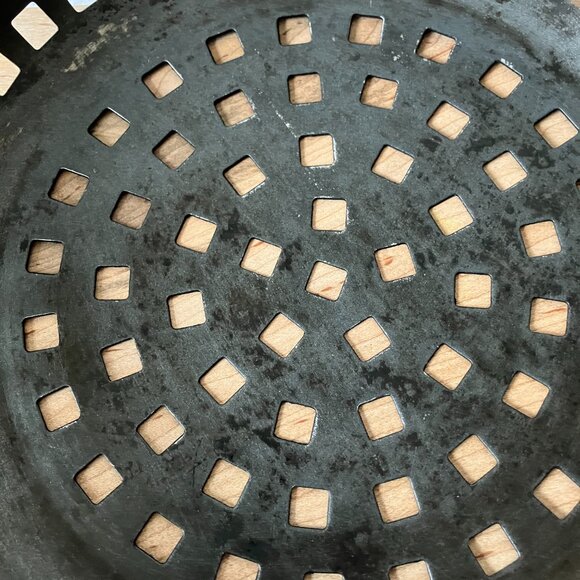 Kingsford Outdoor Grill Non-Stick Perforated Grill 11" diameter 3" deep Used - Picture 3 of 6